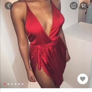 Backless halter neck dress